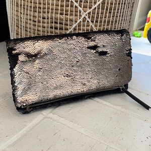 Stella & Dot Margeaux Clutch